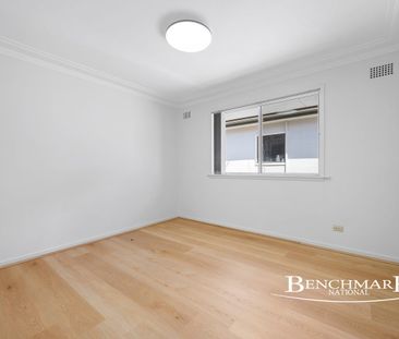 Freshly Renovated Family Home with Excellent Parking - Photo 3