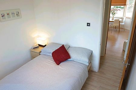 1 Bed Flat, Steyne Mansions, BN2 - Photo 4