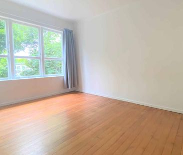 Double Grammar - Quiet 2 Bedroom Unit - Photo 2
