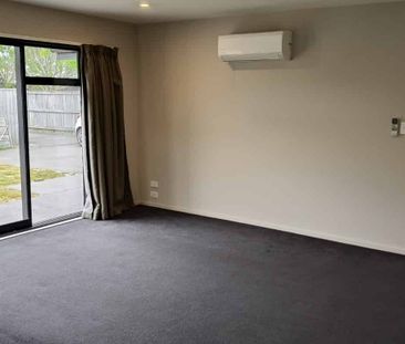 Quiet back section - Photo 2