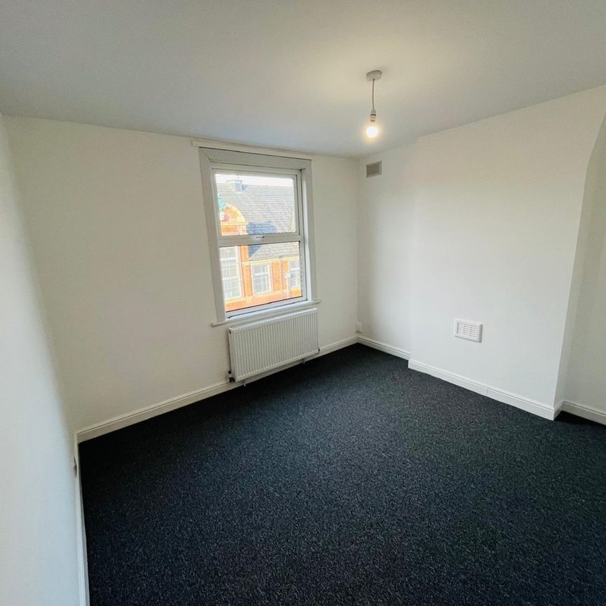 3 Bed End Terrace, Collygate Road, NG2 - Photo 1