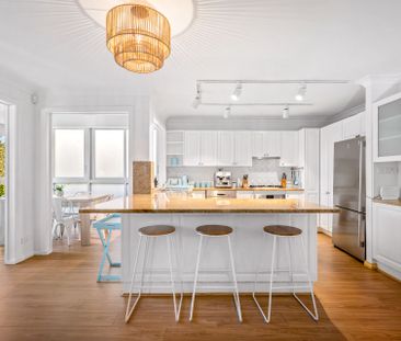 Spacious Family Home within short walk to Killcare Beach - Photo 3