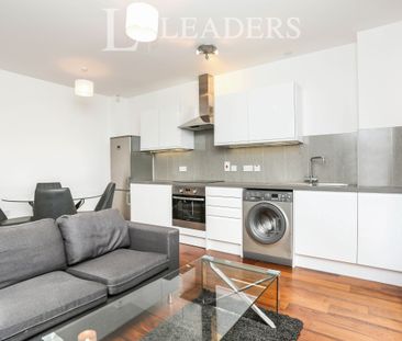 1 bedroom apartment to rent Great Suffolk Street, London, SE1 - Photo 2