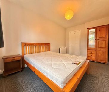 1 Bedroom Apartment To Let - Photo 4