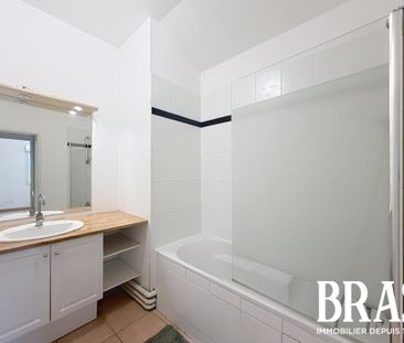 Location Maison 4 pièces 115m² NANTES 44200 - Photo 4