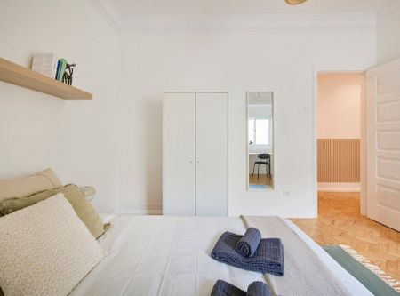 Avenida de Berna, Lisbon, Lisbon 1050-038 - Photo 2