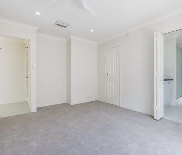 Swimming Pool & Powered Shed! - Photo 6