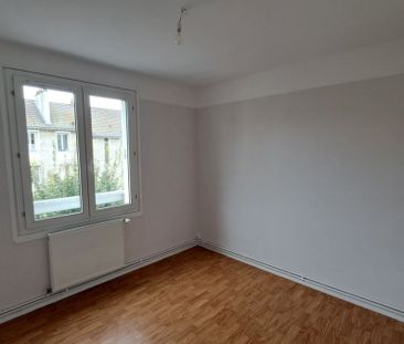 Location appartement T4 59.10m² à Reims (51100) Loyer CC * : 381.25... - Photo 4