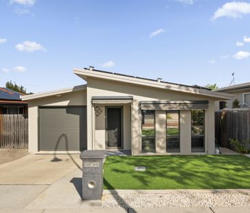 Comfortable Family Living - Photo 1