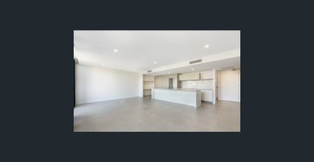 Beachside Luxury Loft – 2-Bedroom Apartment Just 100m from the Shore - Photo 4