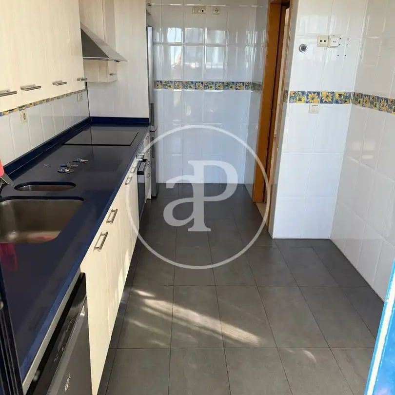 Piso de alquiler en C/ de Santa Genoveva Torres, Sant Llorenç - Zona Alfahuir - Foto 1