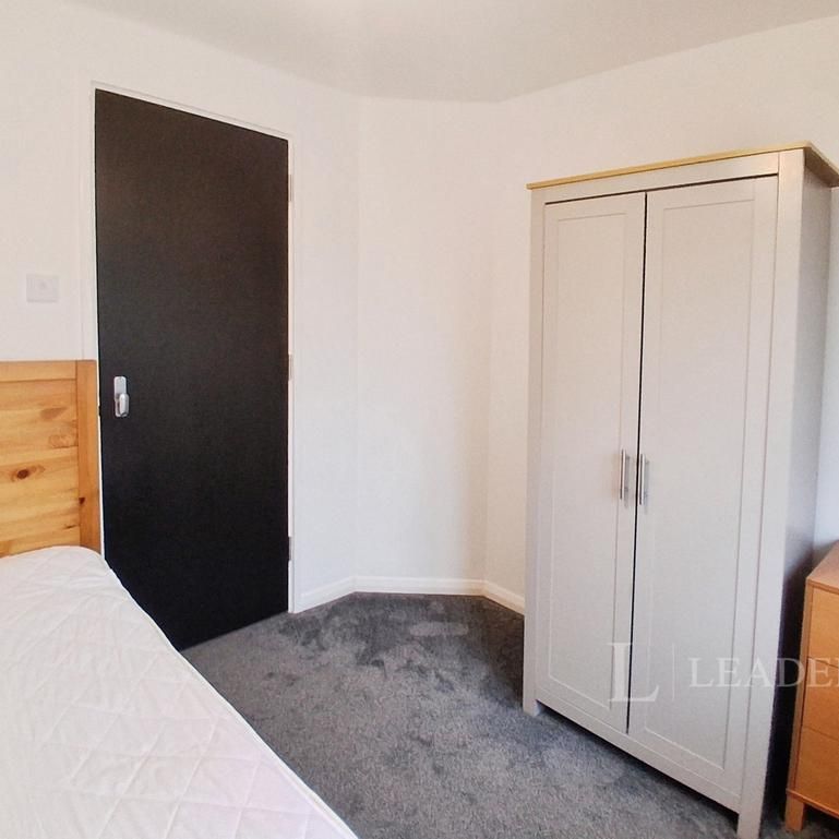 4 bedroom house share to rent - Photo 1