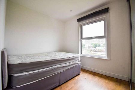 Flaxman Road, London, SE5 - Photo 3