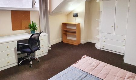 3 Bed End Terrace, Travis Place, S10 - Photo 5