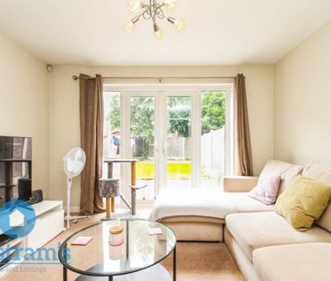 References Pending - 2 bed Semi-Detached House - Photo 2