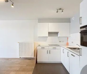 Ruim appartement vlakbij de jachthaven van Zeebrugge met garagestaa... - Photo 6