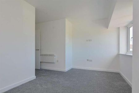 Ferndown, Dorset, BH22 - Photo 3