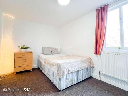 Basingstoke Road, Reading, Berkshire, RG2 - Photo 3
