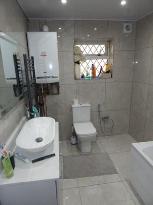 3 bedroom terraced house to rent - Photo 1