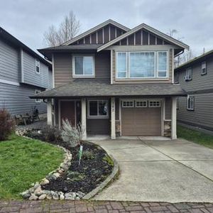 3-Bedroom Main Suite with Private Yard and Forest Views - Photo 2