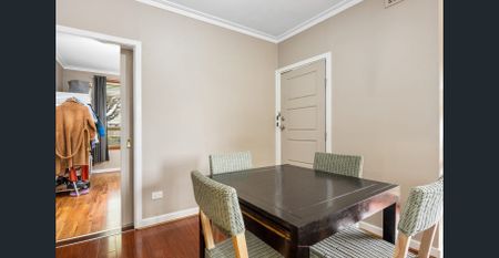 Charming Norlane Gem Set In A Quiet Court & Close To Everything! - Photo 5