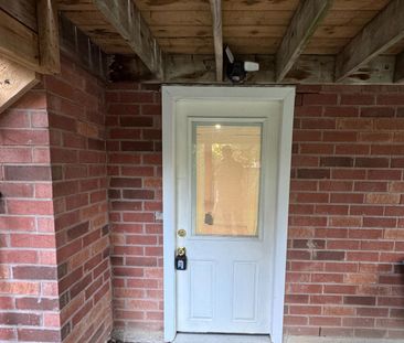 For Lease - 25 Desert View Crescent, Richmond Hill, Ontario - Photo 4