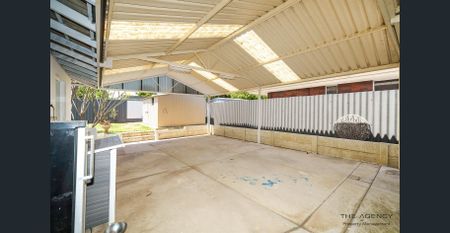 Beautifully Renovated Family Home in a Prime Location - Photo 4