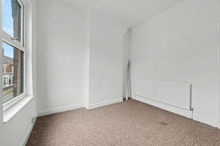 St John Street, Stoke-on-trent - Photo 2