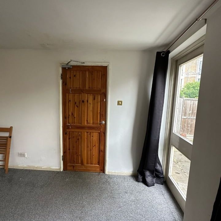 Room in a Shared House, Burgos Grove, SE10 - Photo 1