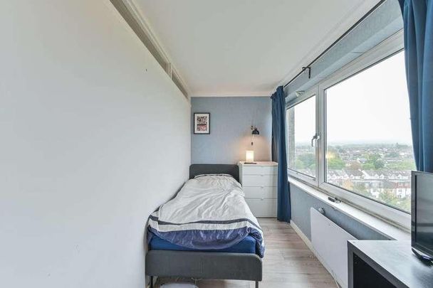 Avenue Road, Penge, SE20 - Photo 1