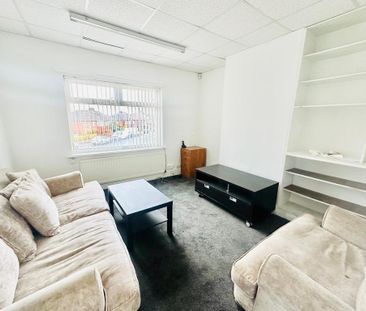 2 bedroom terraced house to rent - Photo 2