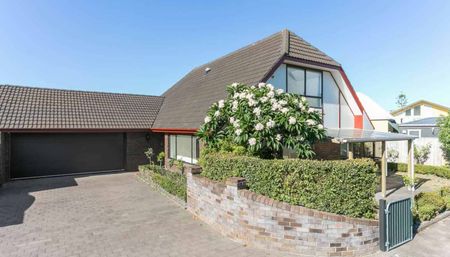 4 bedrooms family home in Macleans Zone - Photo 4