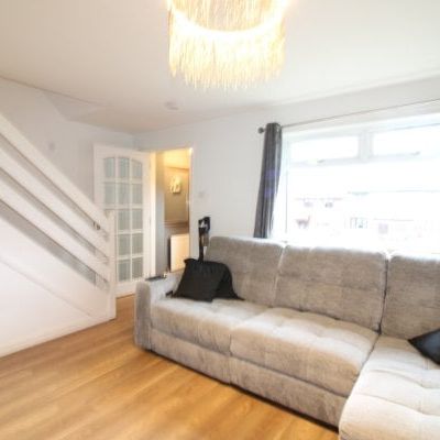 Linburn Road, Erskine - Photo 1