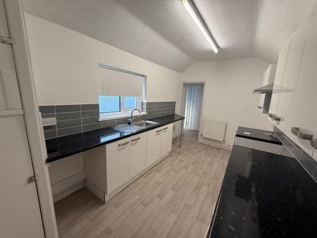 Catherine Street, Llanelli, SA15 - Photo 3