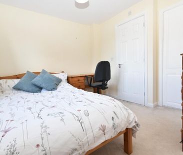 6 bedroom detached house to rent - Photo 5