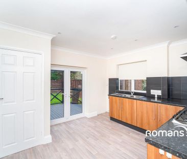 3 bedroom bungalow to rent - Photo 3