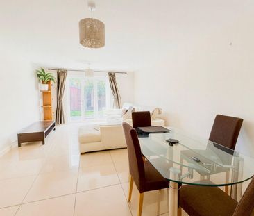 4 bedroom House To Let Total Size: 1271 SQ FT - Photo 2