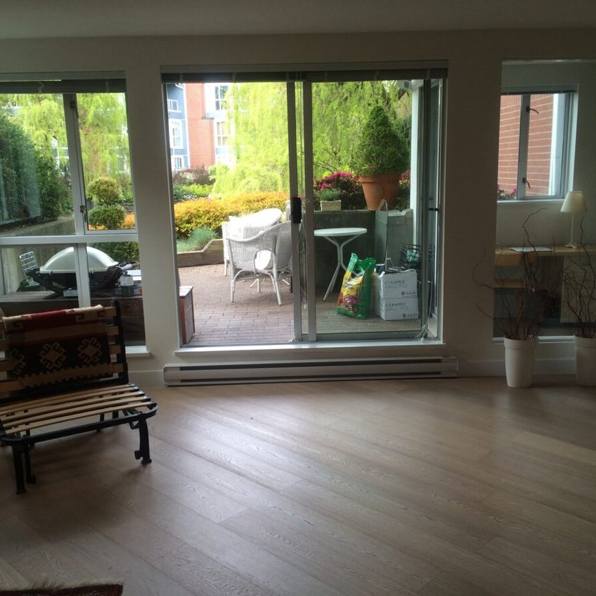 Furnished 1 Bedroom Suite – Prestigious Island Park Way - Photo 1