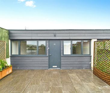 The Parade, - Photo 2