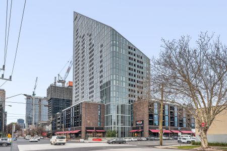 Stylish City Living with Resort-Style Amenities - Photo 2