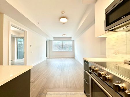 664 Spadina Avenue #210 - Photo 4