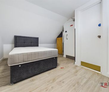 House share to rent - Photo 2