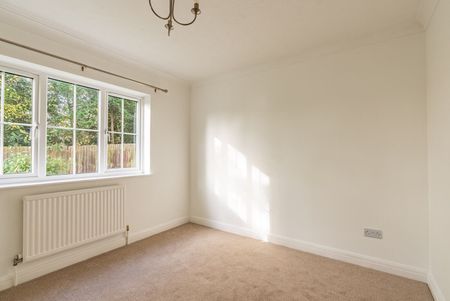 1 bedroom flat to rent, Available unfurnished now - Photo 2