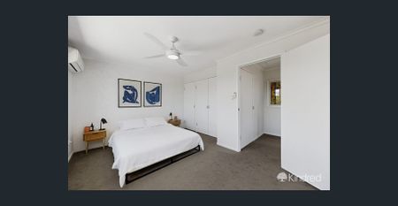 Air conditioned Townhouse Close to the Waterfront - Photo 5