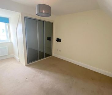 2 bedroom coach house to rent - Photo 4