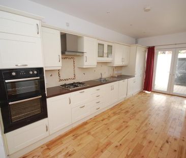 19 Lisburn Avenue, Belfast, BT9 7FX - Photo 6