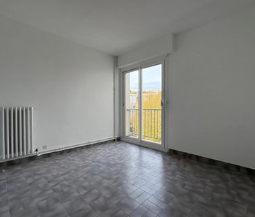 Location Type 4 Renove en 2025 - Photo 2