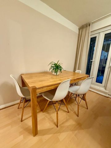 3 Bed Flat, Woodseer Street, E1 - Photo 5