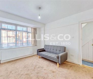 3 bedroom end of terrace house to rent - Photo 2