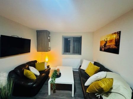 Marsh Lane Flat,, PRESTON, Lancashire PR1 8NL - Photo 2